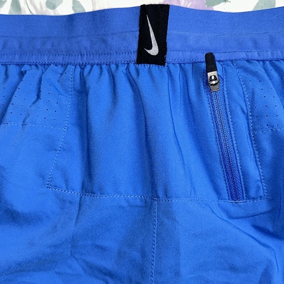 Brand New With Tags Mens Nike Running Shorts Medium Mesh Lining - Picture 6 of 8